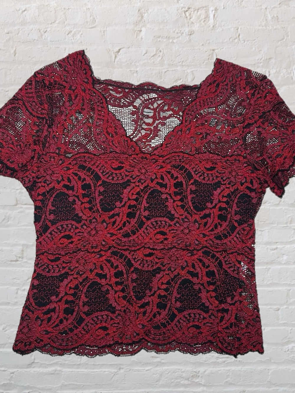 Kay Celine Burgundy Red & Black Lace Overlay Short Sleeve Blouse in Women Small